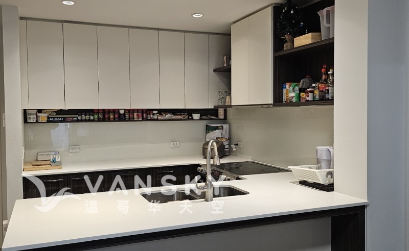 250218180951_Kitchen main.jpg